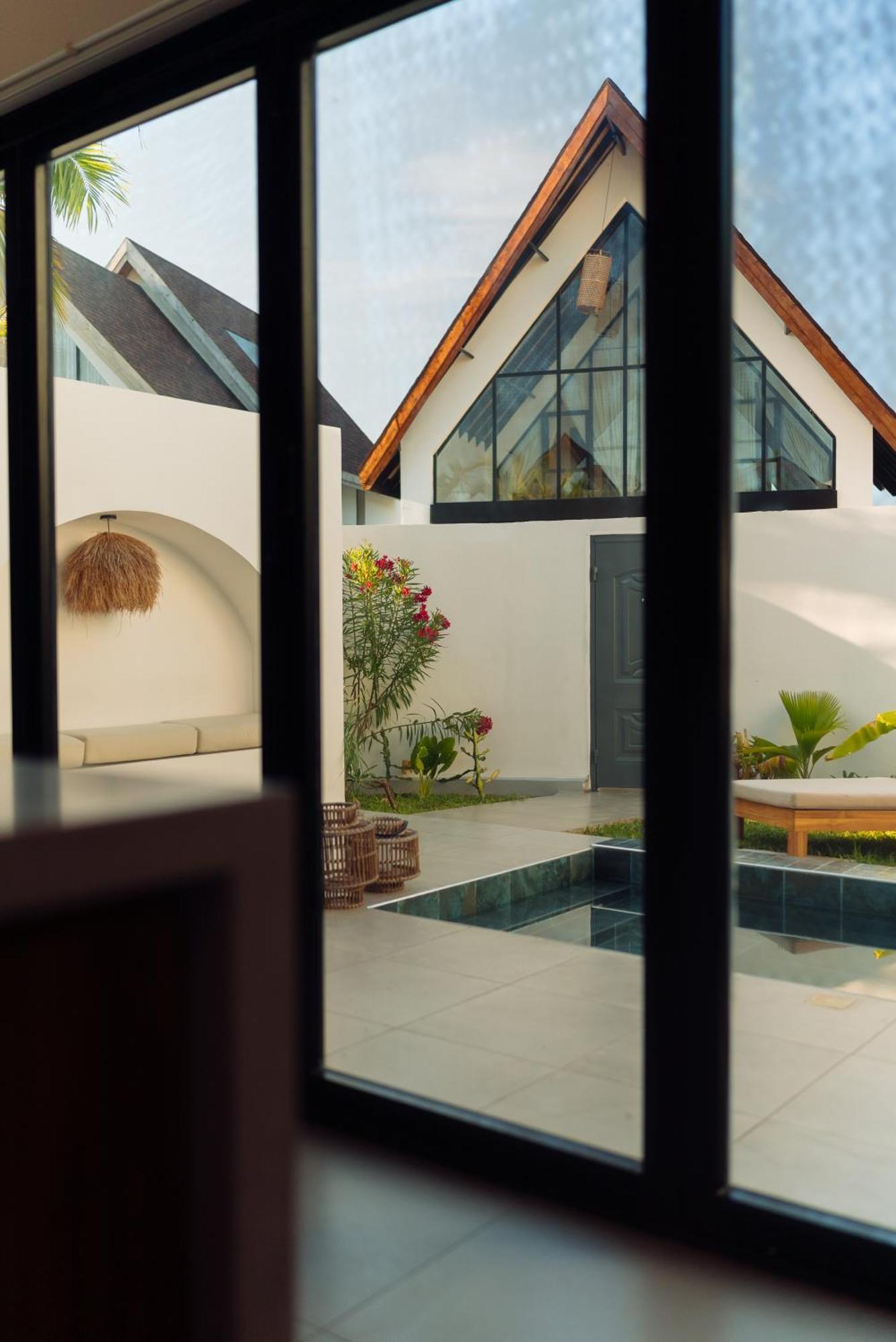 Chalet Emerald Escapes *