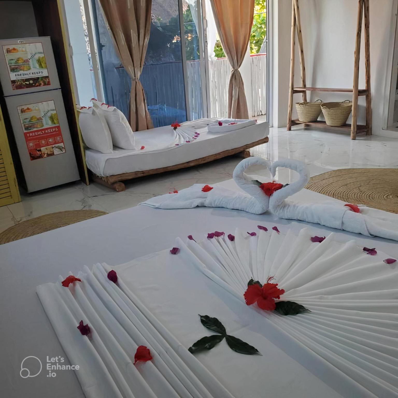 Hotel Pole Pole House *