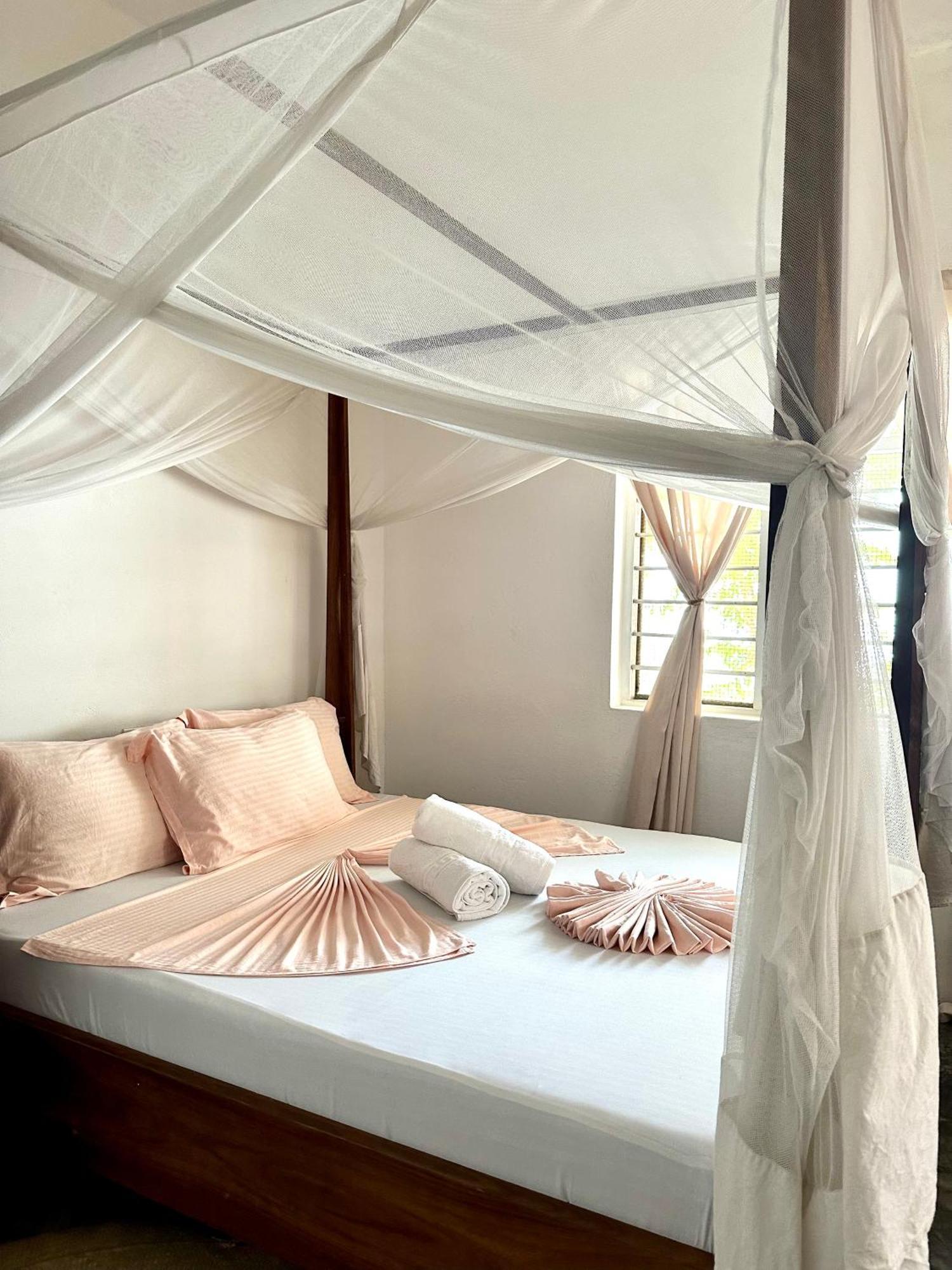 Mlango House Ii Bed & Breakfast Paje