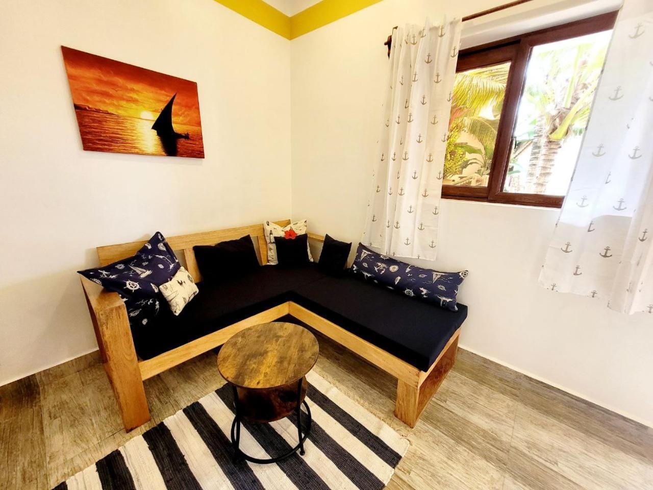 Subanda Boutique * Makunduchi