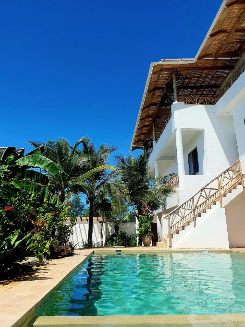 Subanda Boutique Makunduchi