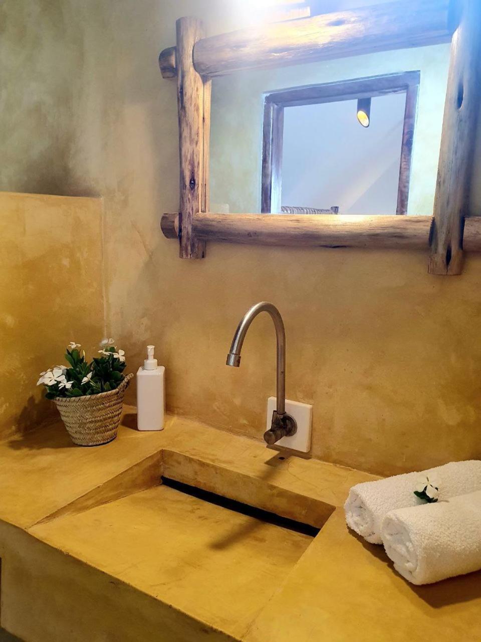 Subanda Boutique Hotel *