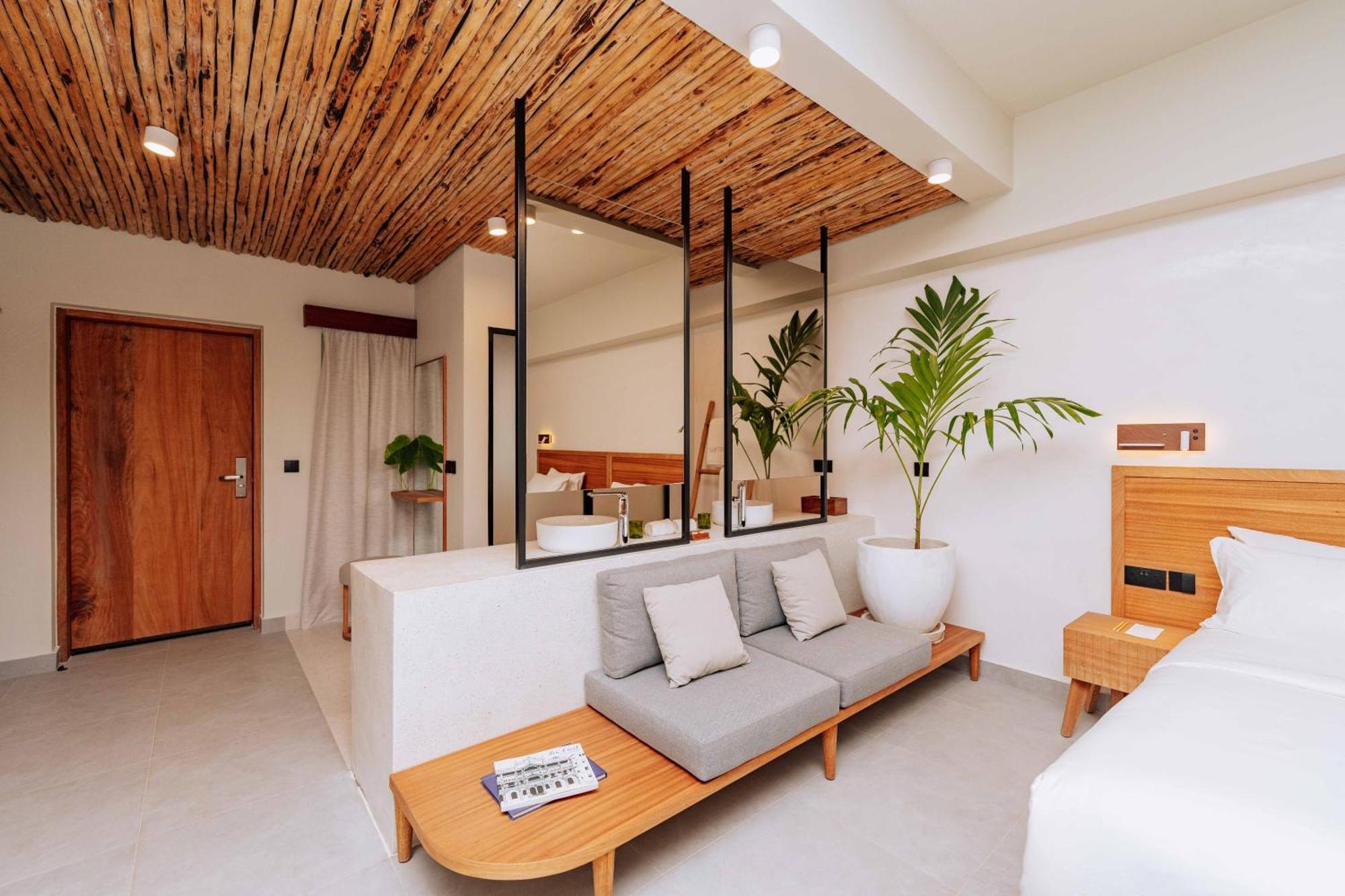 Hotel Samawa Living Paje