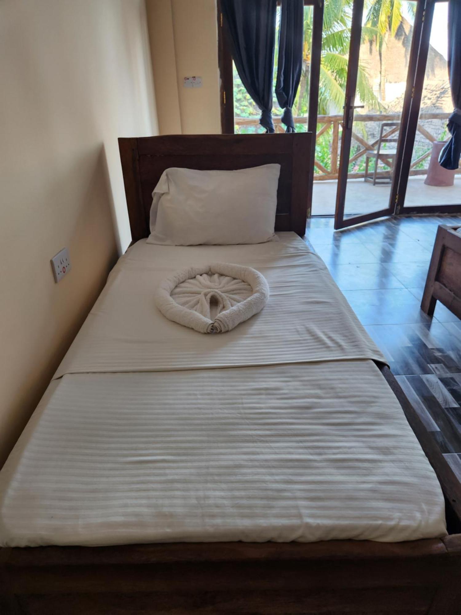 Two Palms Hotel