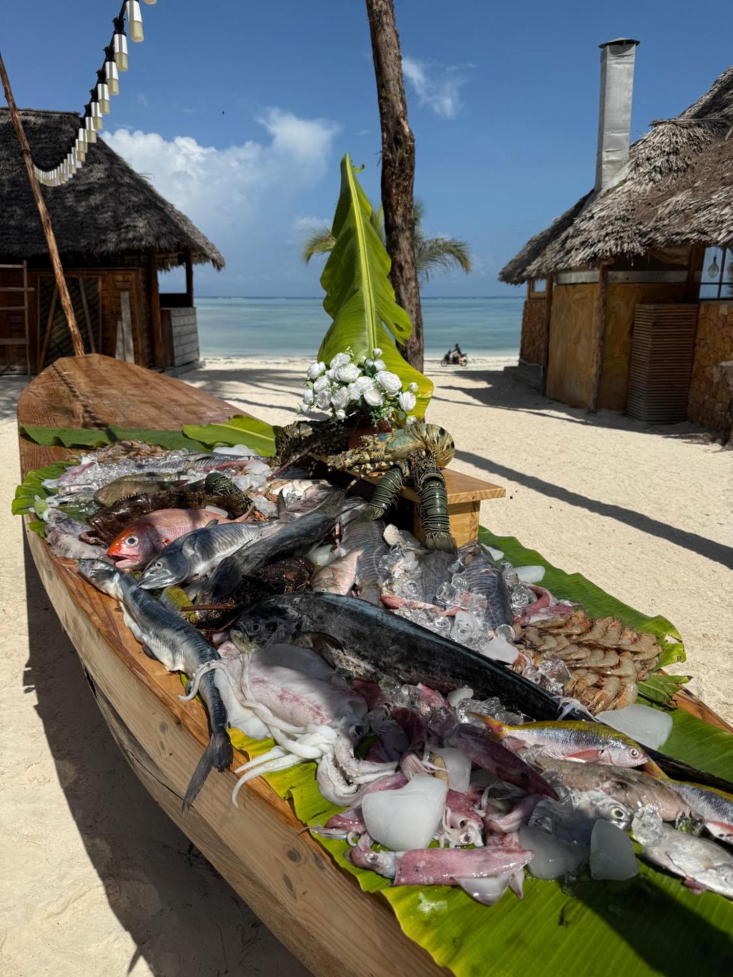 Tiki Club & (adults Only) Hotel