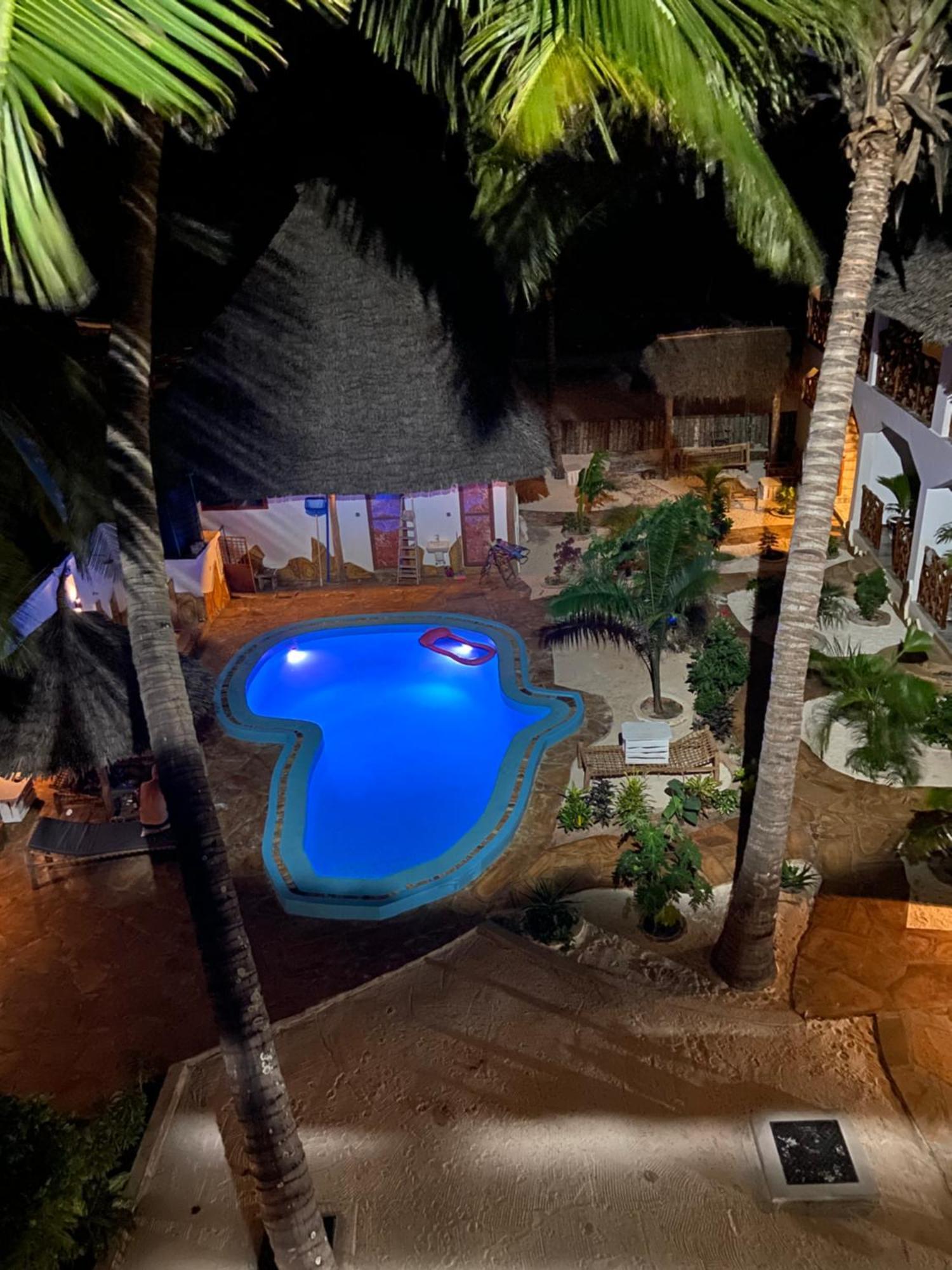 Bed & Breakfast Waka Waka Pwani Mchangani