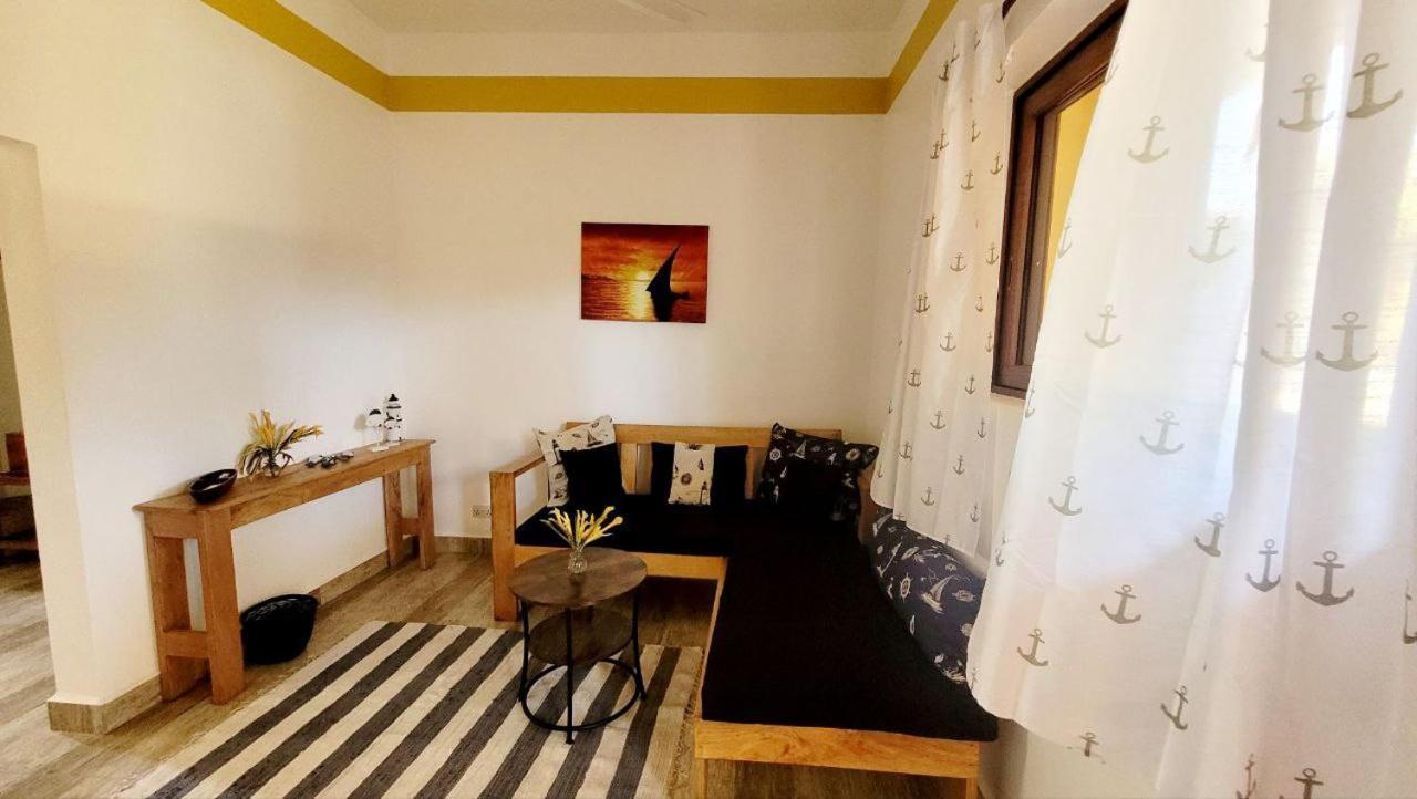 Subanda Boutique * Makunduchi