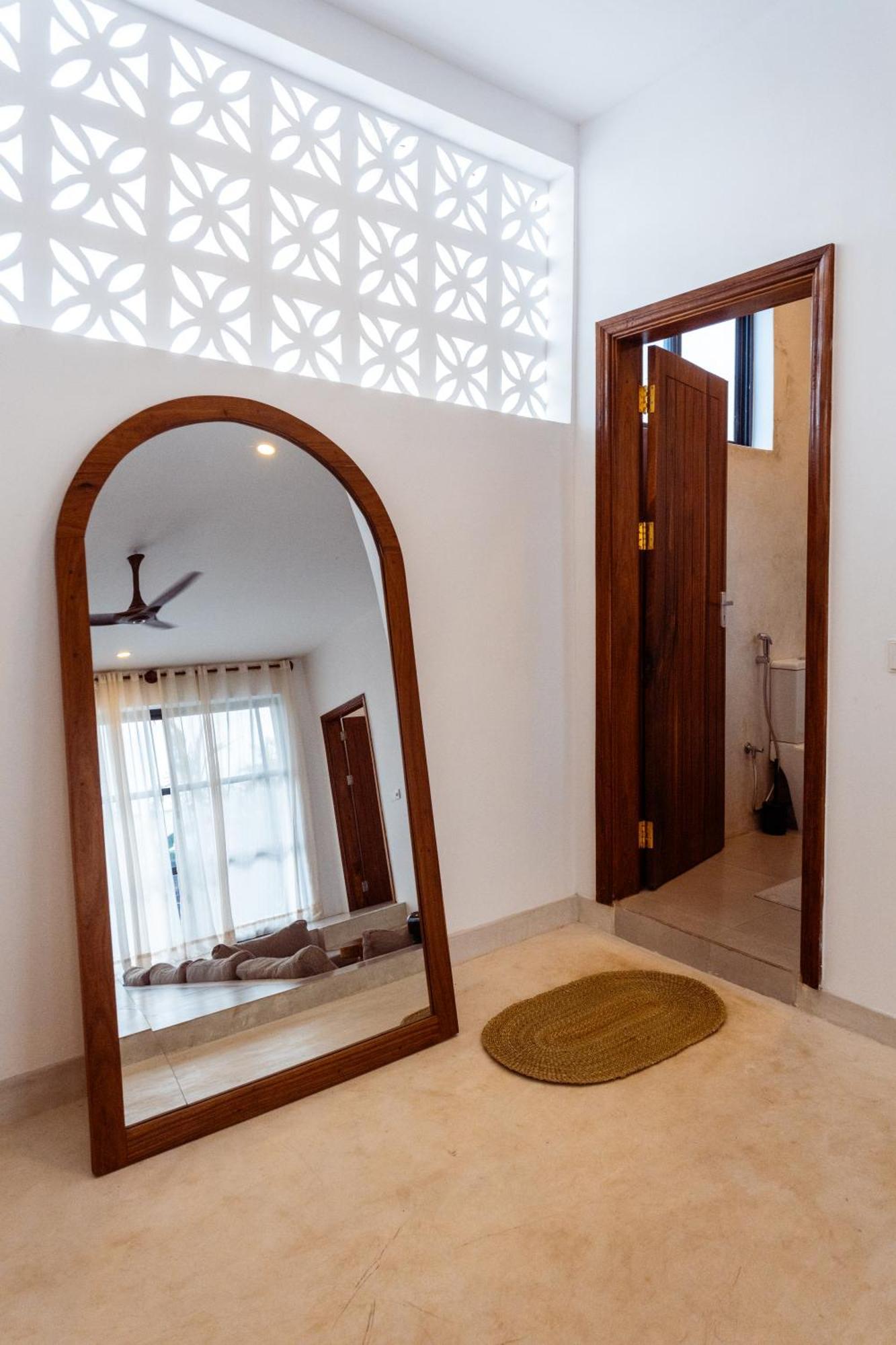 Aura Villa *