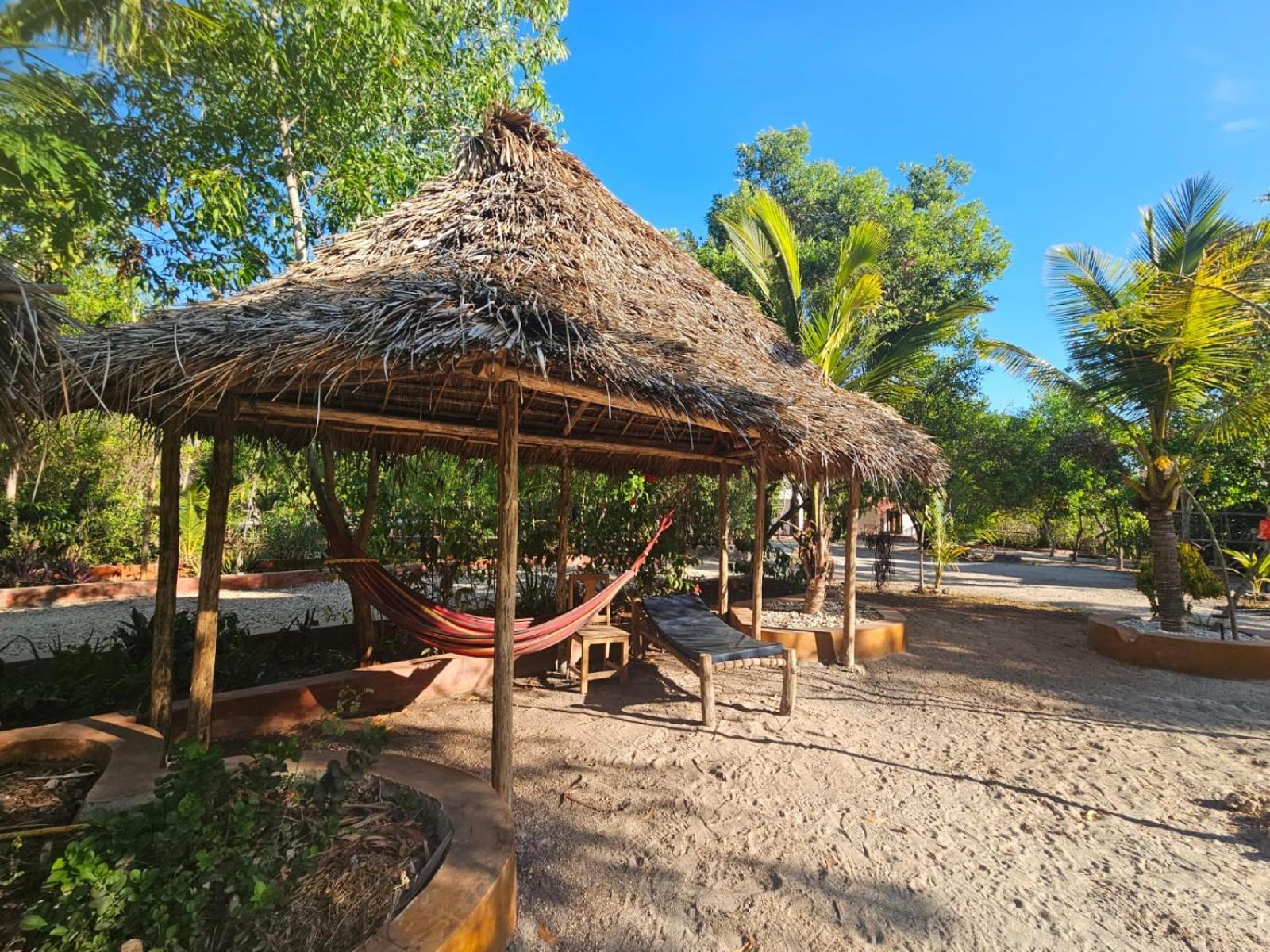 Karibu Maisha Bed & Breakfast *