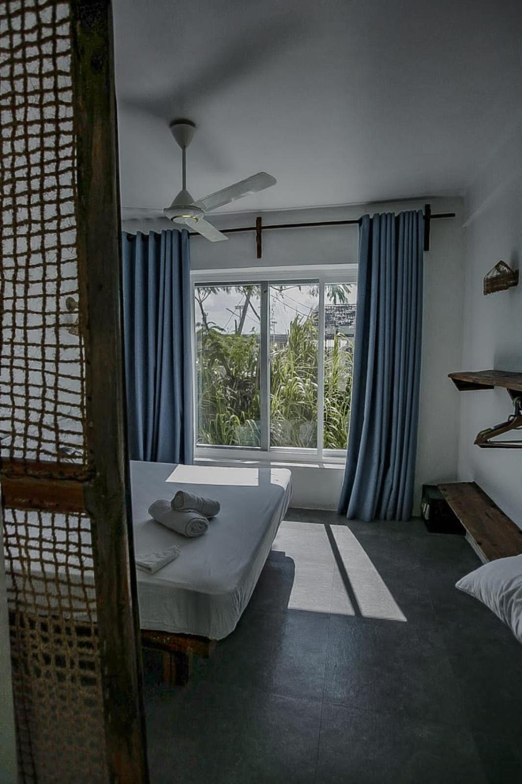 The Moon Living Apartment