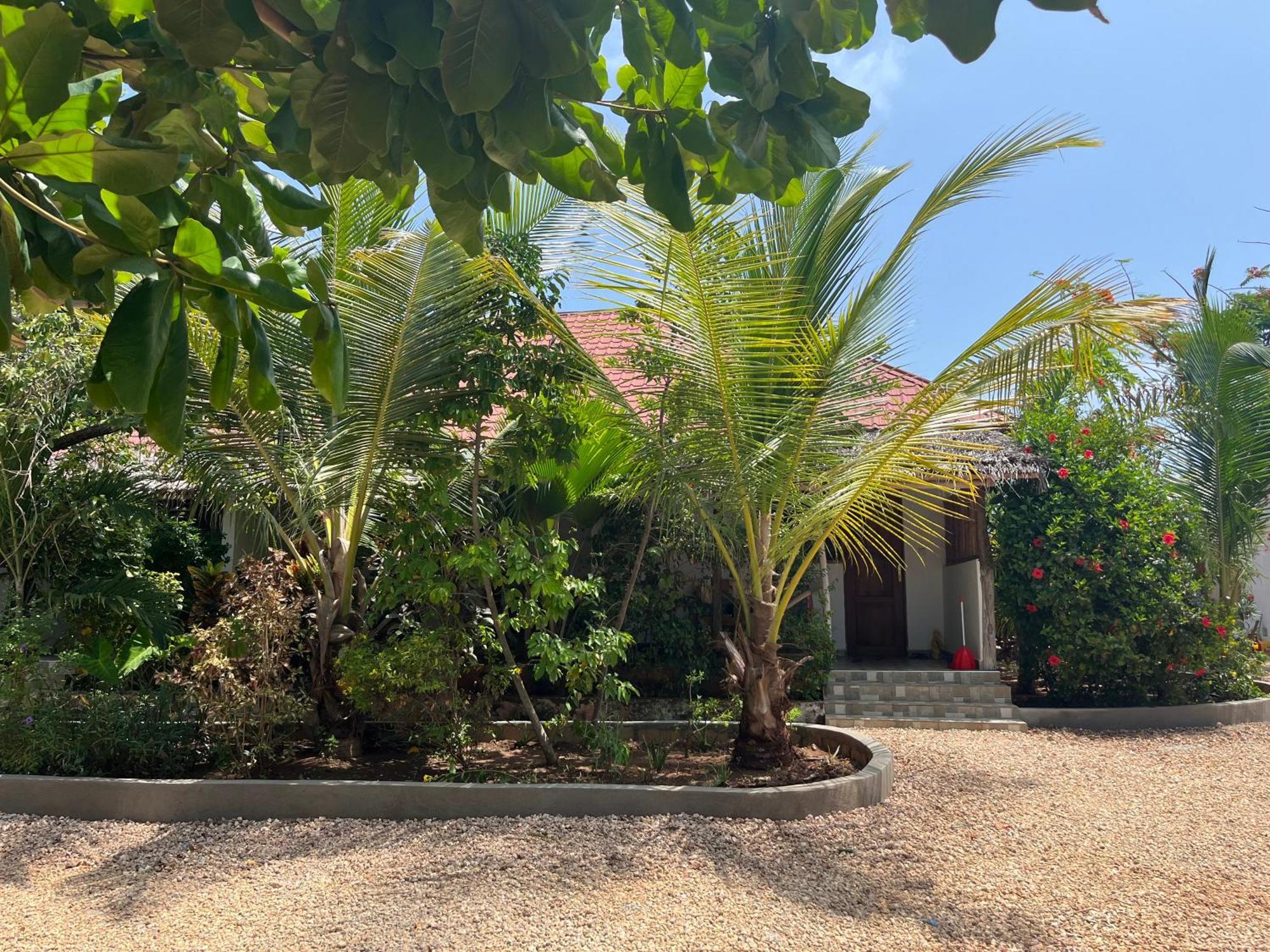 Makame Garden House