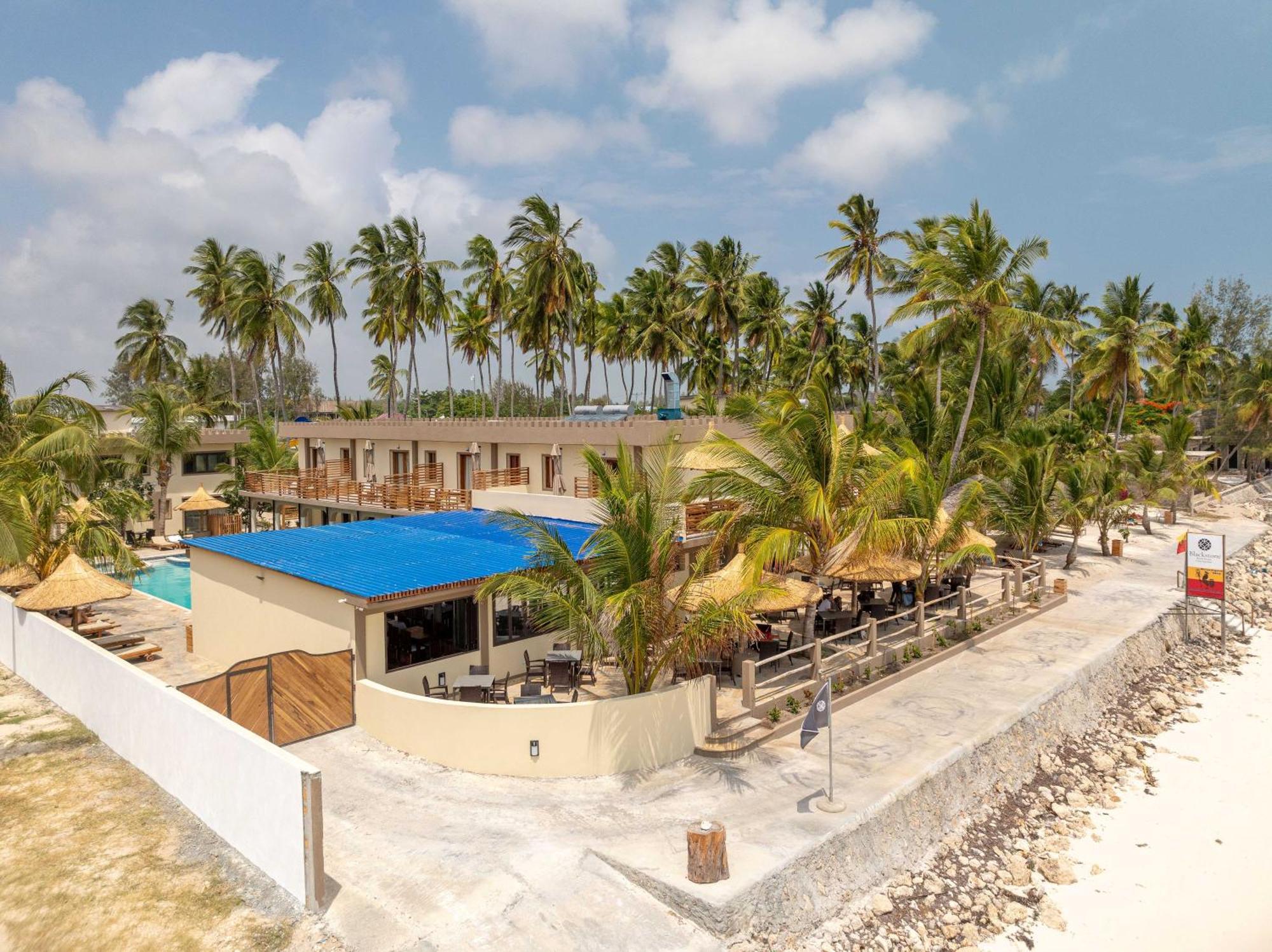 Black Stone Hotel Dikoni