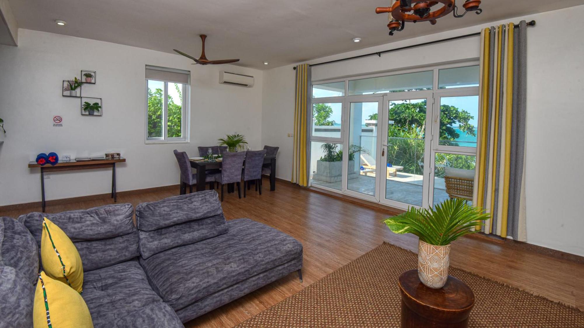 Zanzibar Dt Beachfront Villa Mkunguni