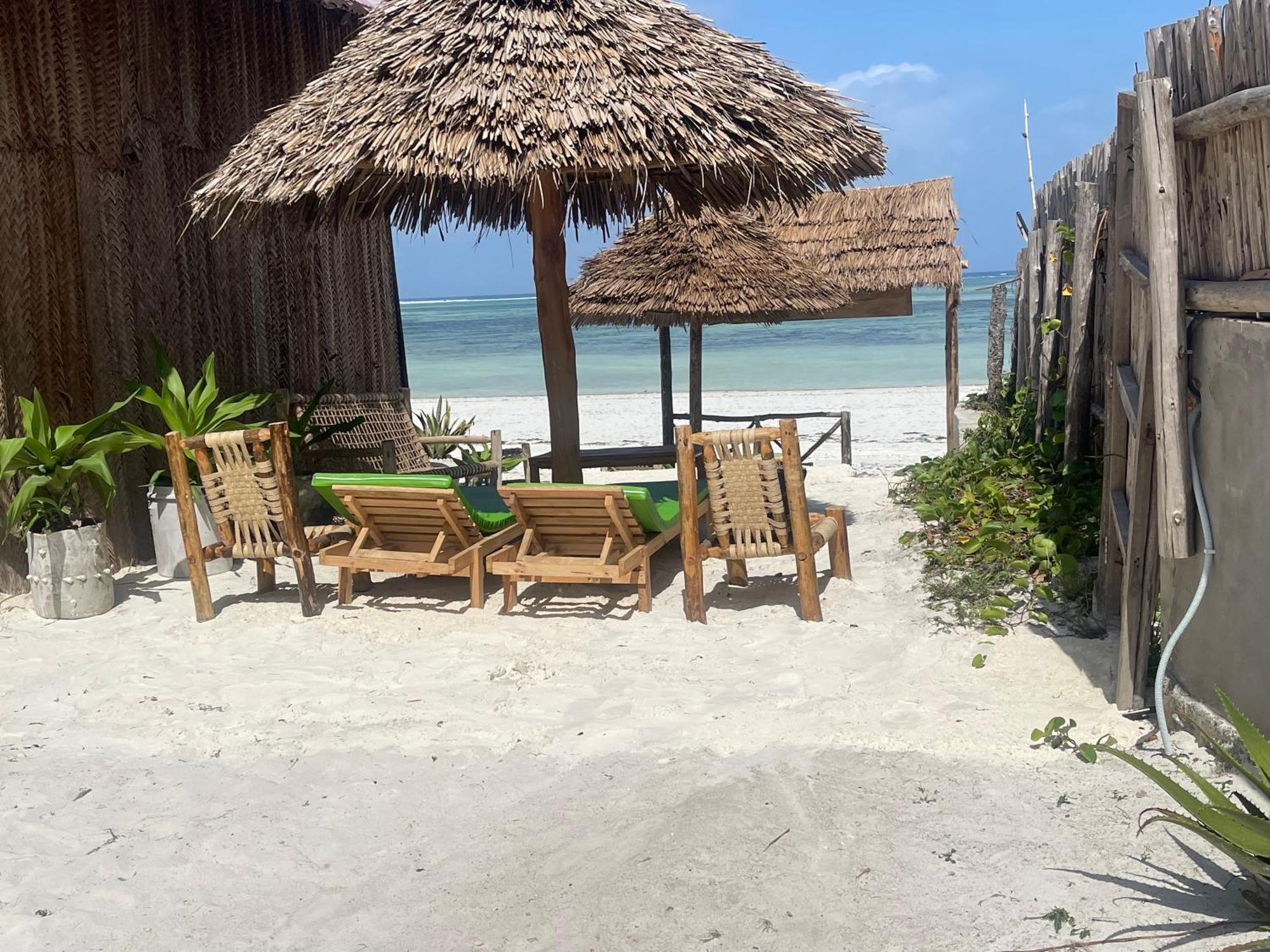 Zanzibar Escape 1&2 * Bwejuu