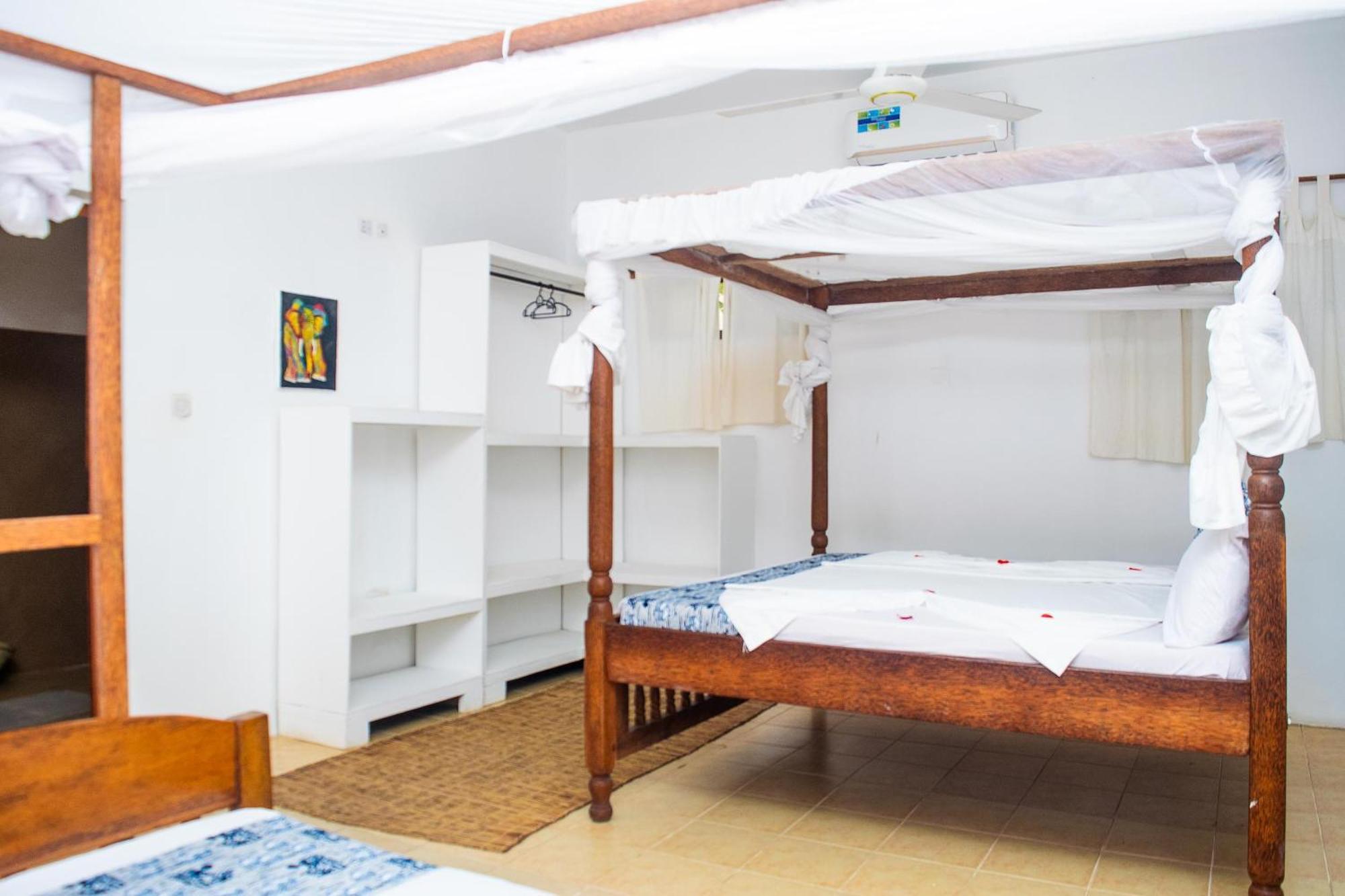 Hotel Shamba Village