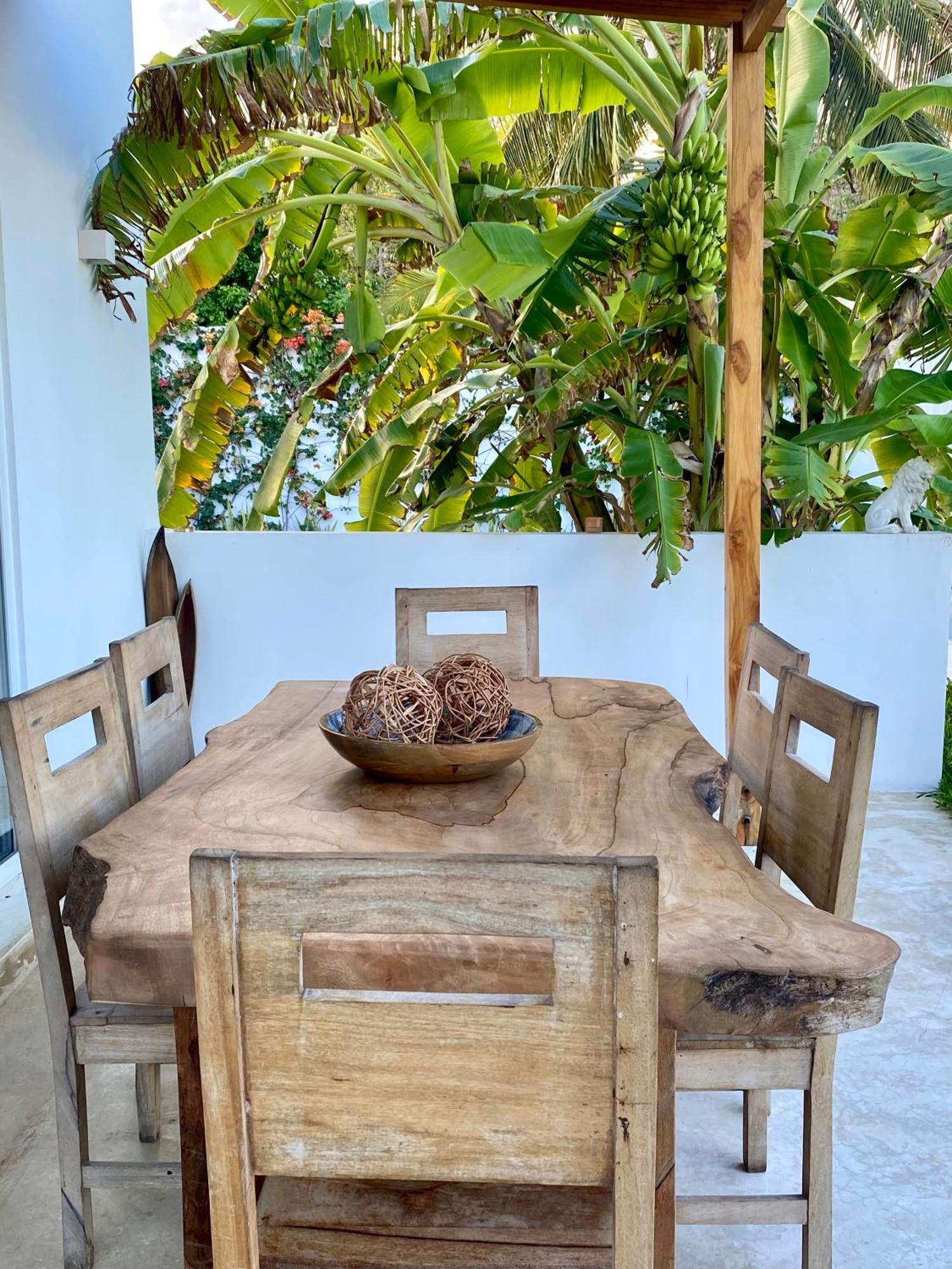 Villa Luxury Lions Zanzibar - With Private Cook&infinity Pools *
