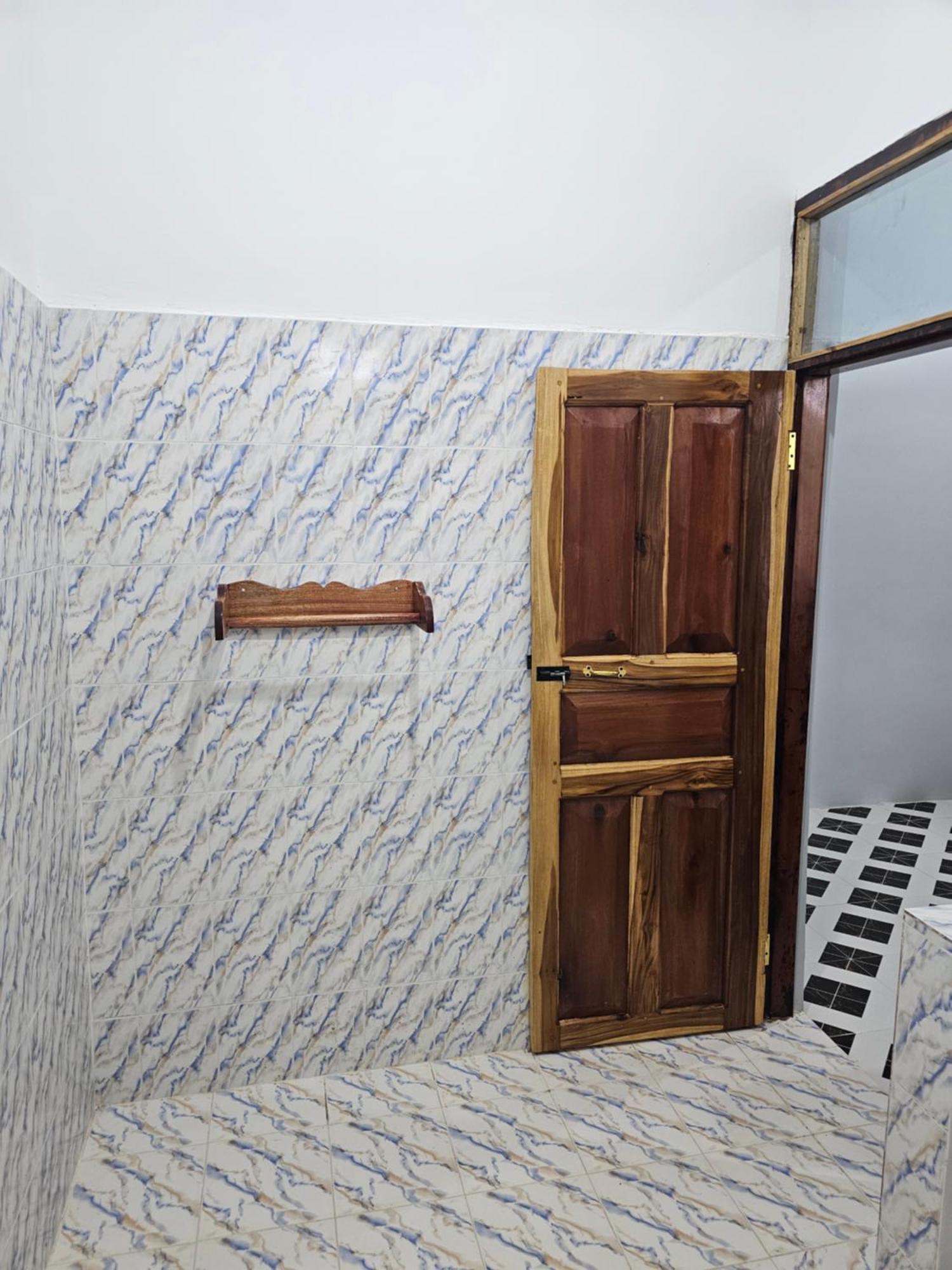 Kigwedeni Apartment *