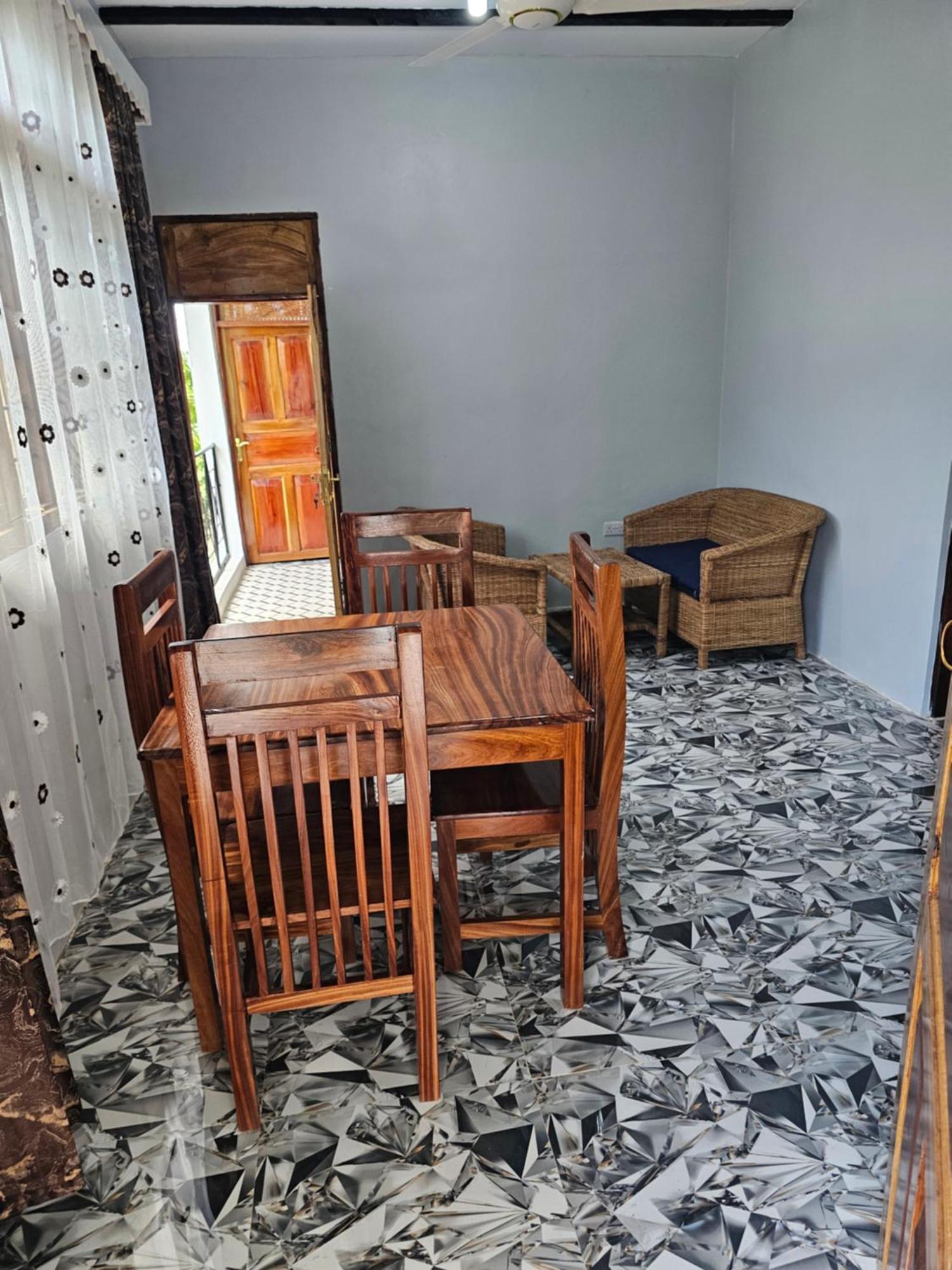 Apartment Kigwedeni Kinyasini