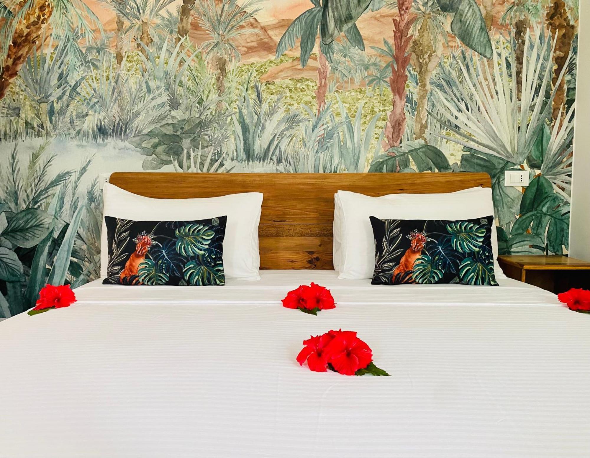 Luxury Lions Zanzibar - With Private Cook&infinity Pools *