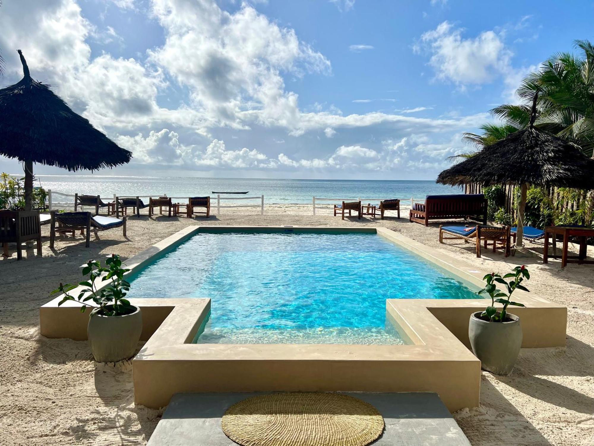The African Paradise Hotel Bwejuu