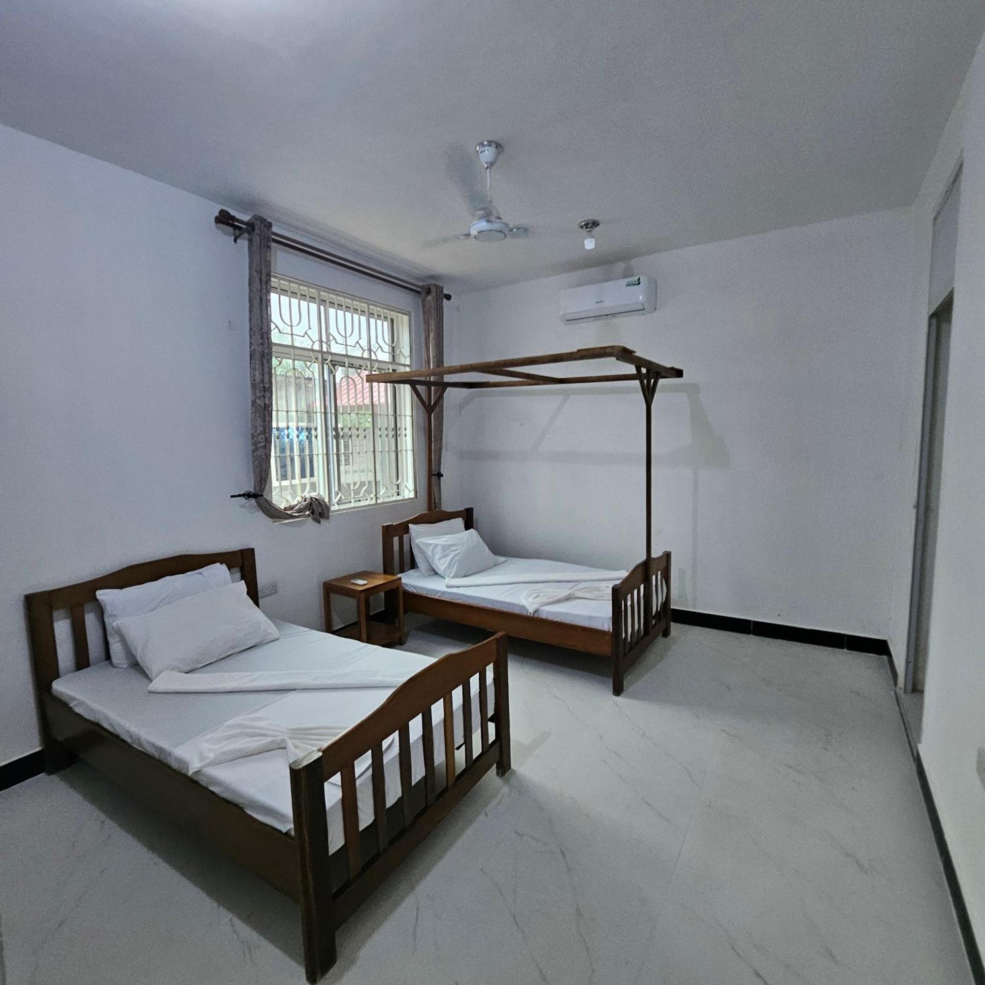Oceanfront Oasis 2-bedroom Master In Uroa, Zanzibar *