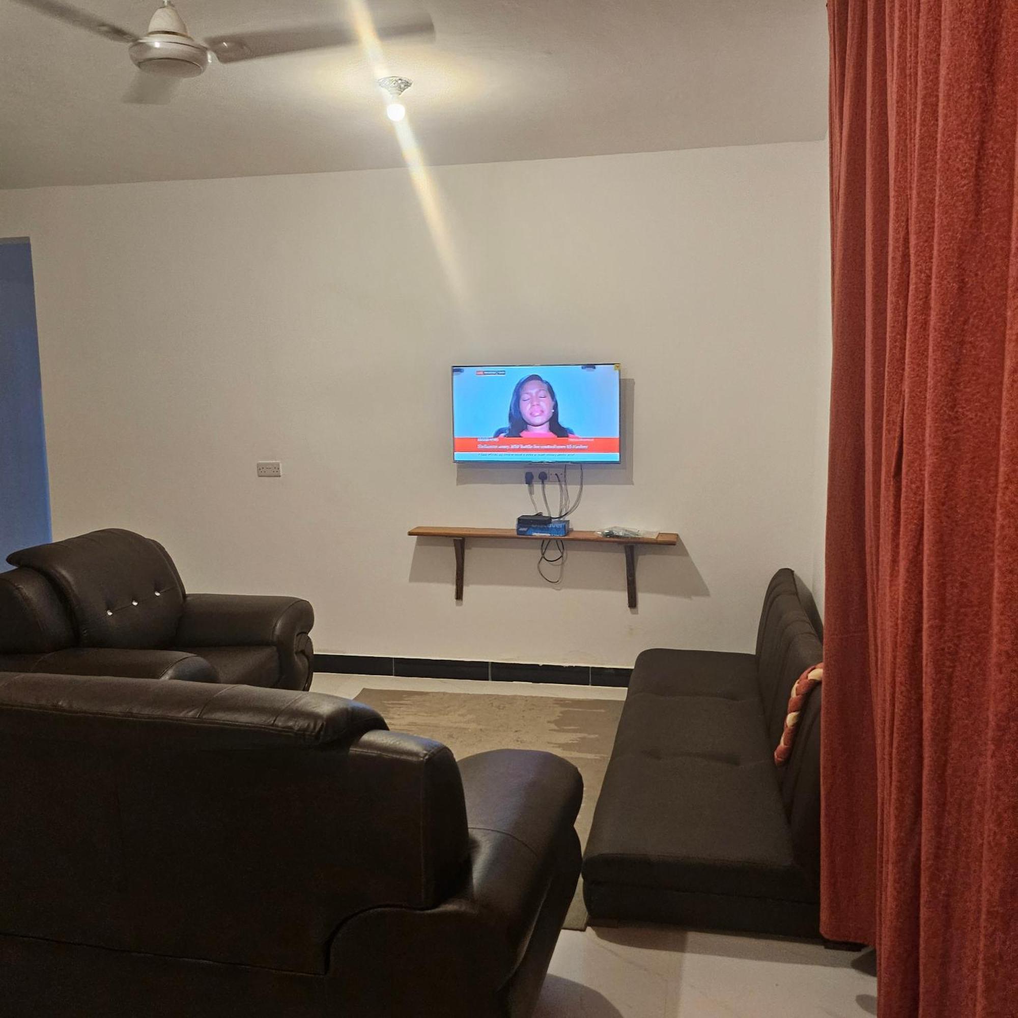 Oceanfront Oasis 2-bedroom Master In Uroa, Zanzibar Uroa