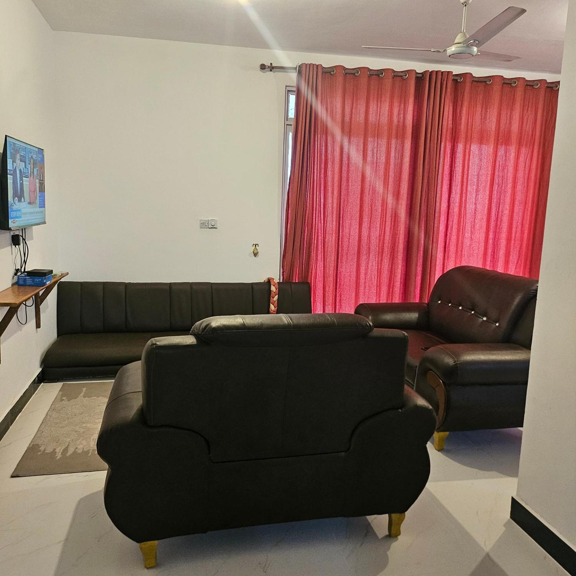 Oceanfront Oasis 2-bedroom Master In Uroa, Zanzibar