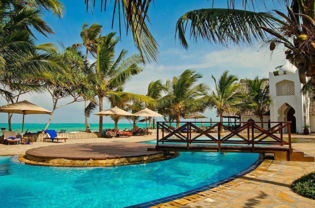 Sultan Sands Island & Spa Hotel