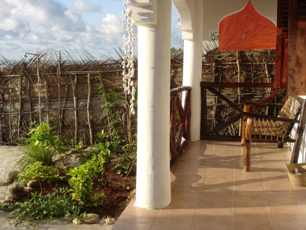 Vanilla House