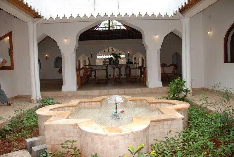 Sultan Sands Island & Spa Hotel