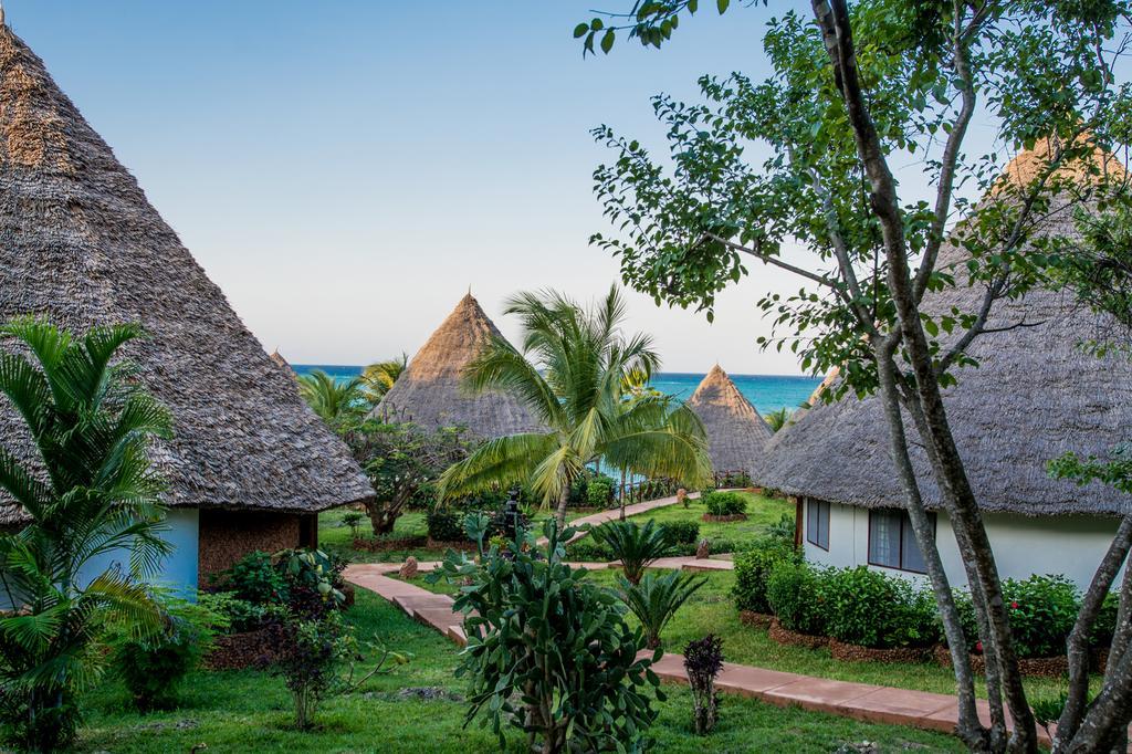 Hotel Ras Beach