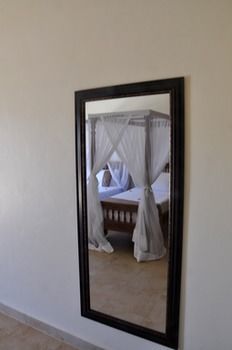 Dongwe Beach Bungalows 3*