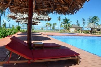 Hotel Dongwe Beach Bungalows 3*
