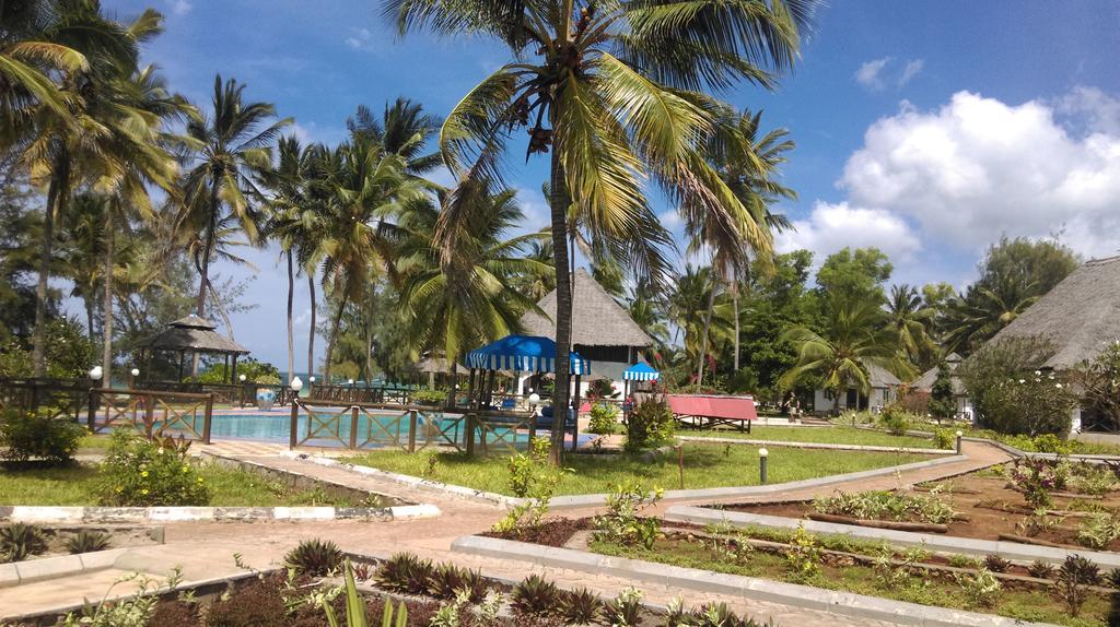 Hotel Mermaids Cove & Uroa