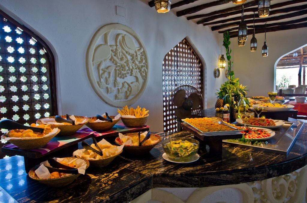 Sultan Sands Island & Spa Hotel