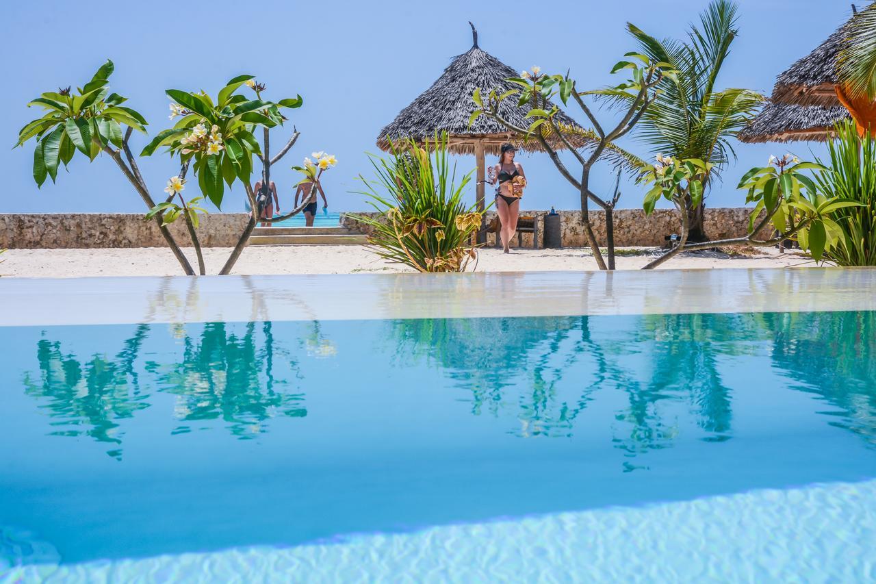Nur Resort