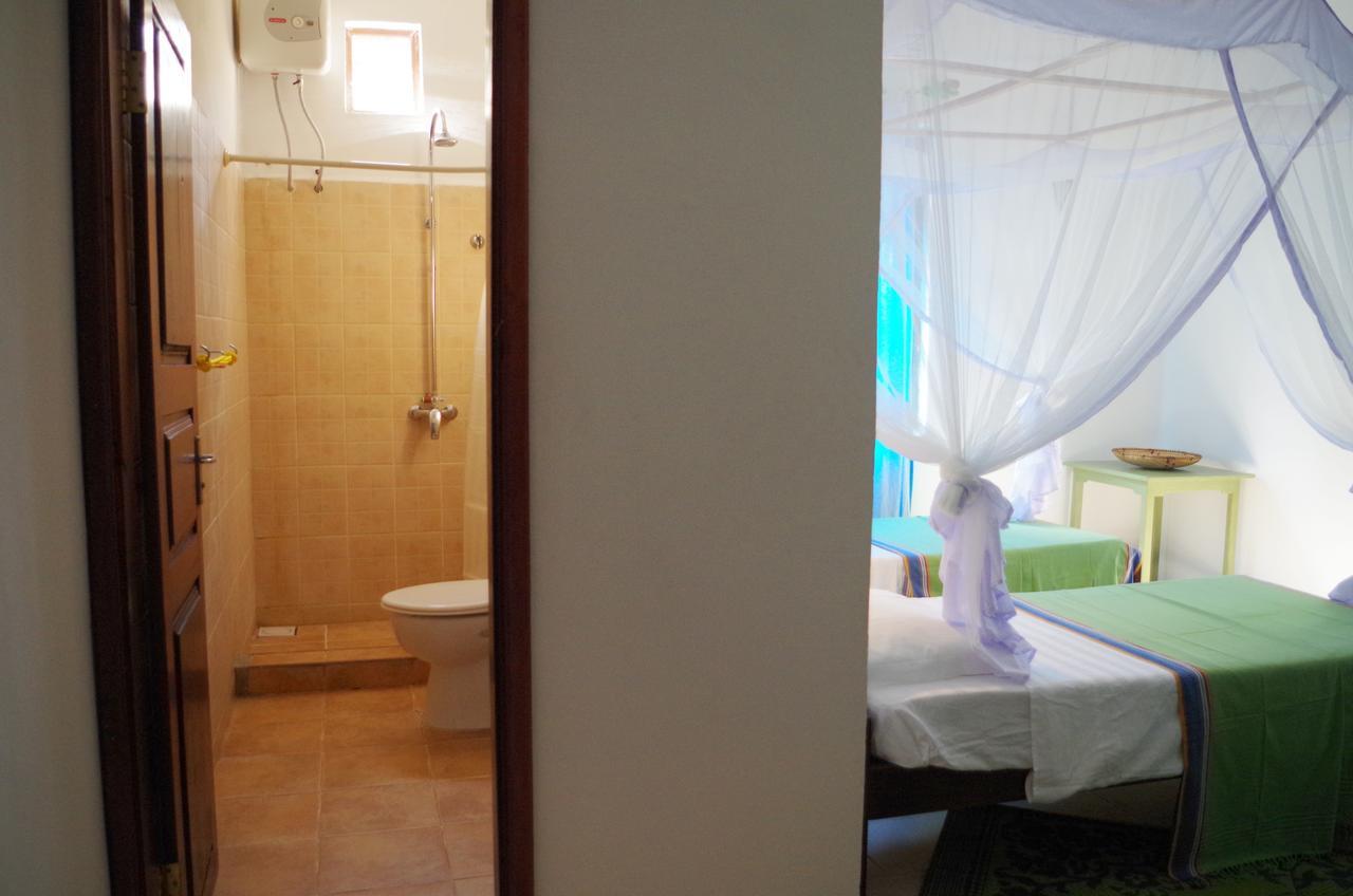 Hotel Retro 3*