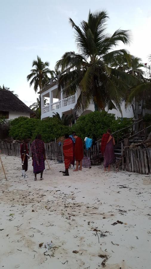 Mina Beachhouse