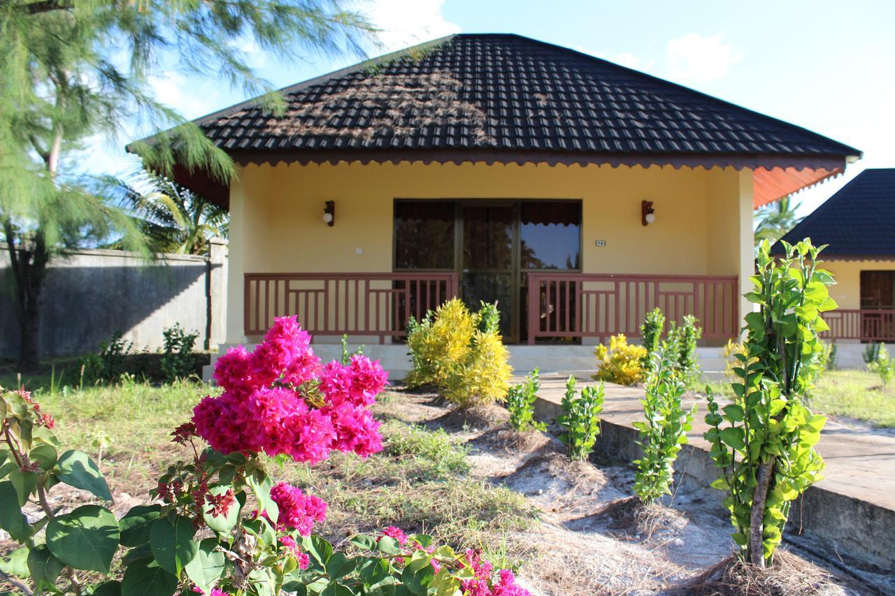 Khulala Ocean Blue Bungalows Hotel 3*