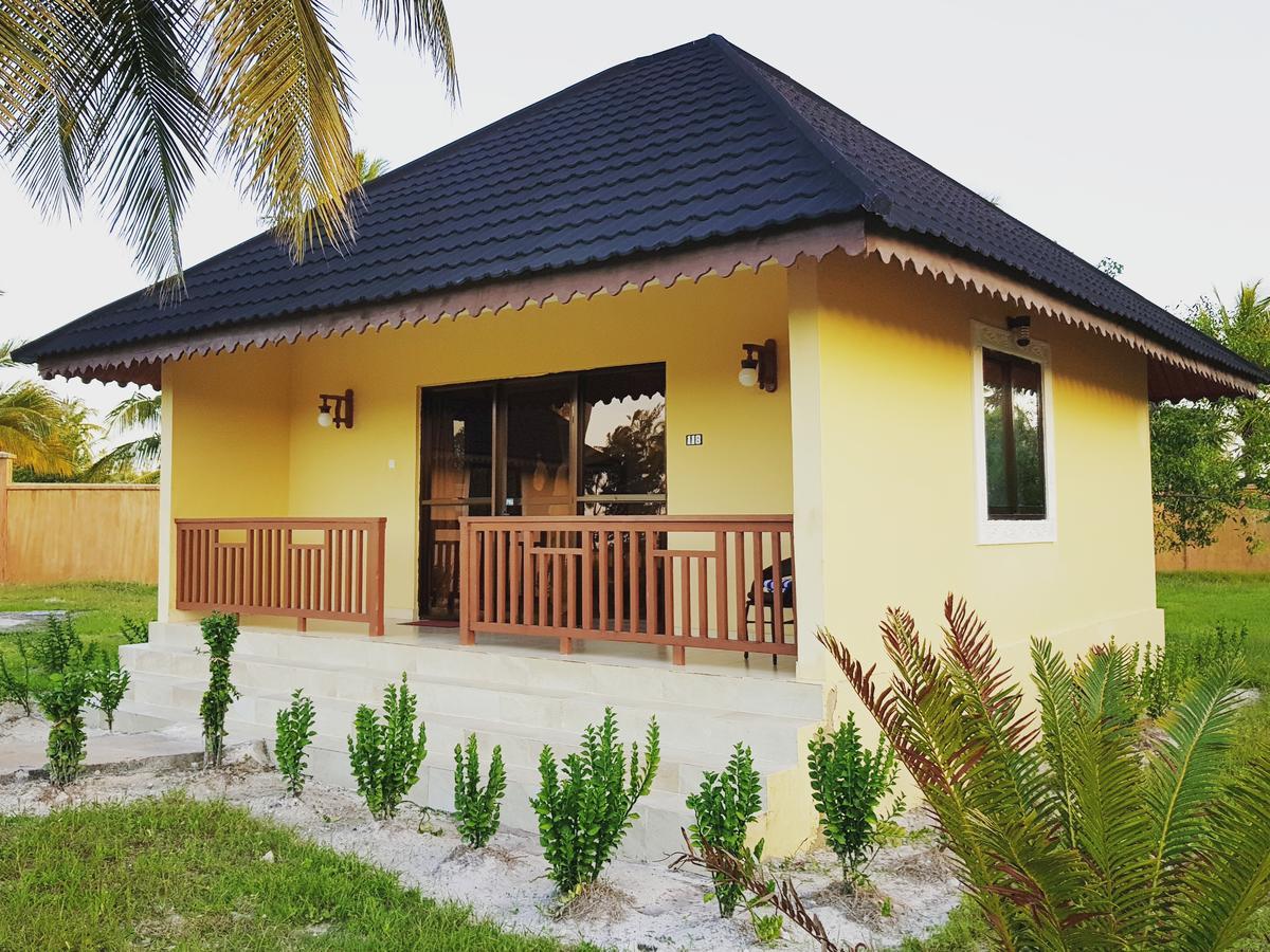Hotel Khulala Ocean Blue Bungalows Paje