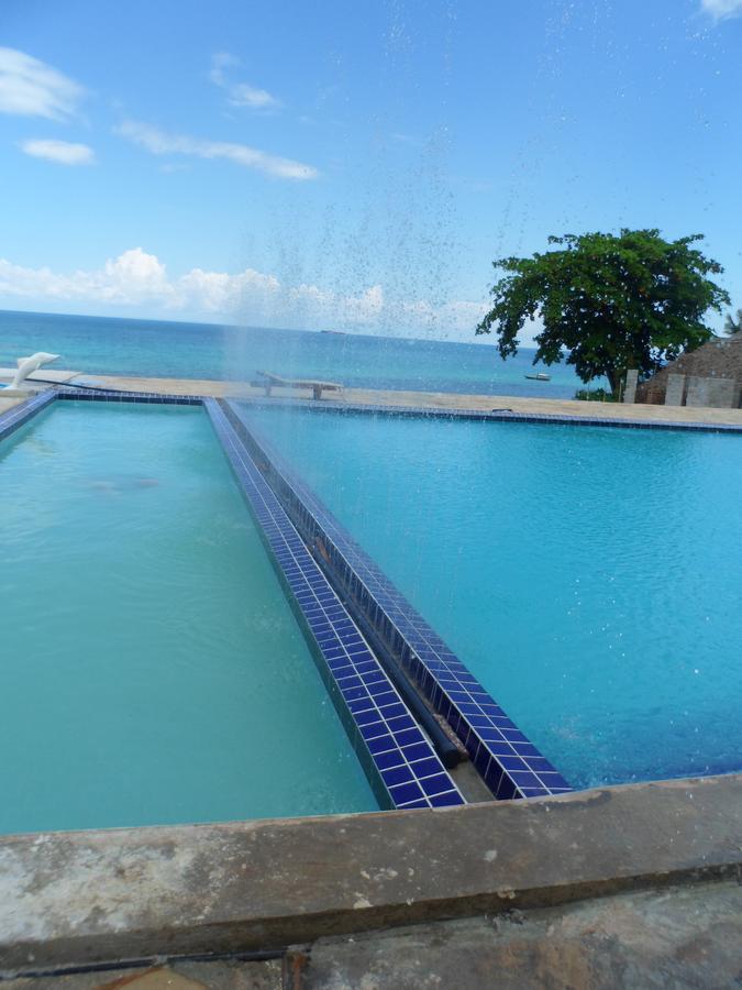 Amaan Ocean Kihinani Hotel