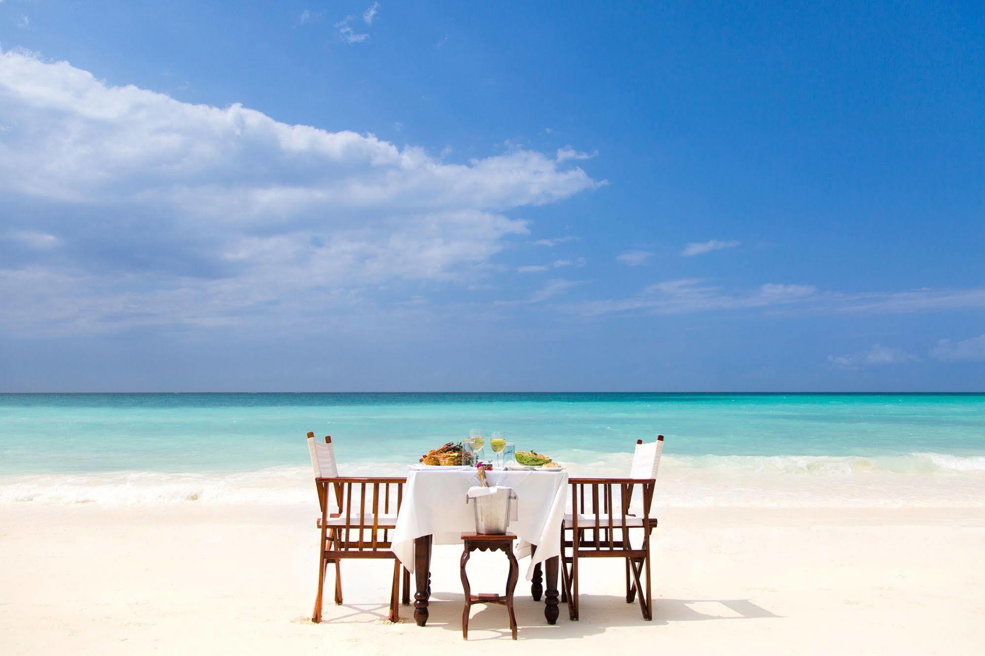 Hotel Ras Beach