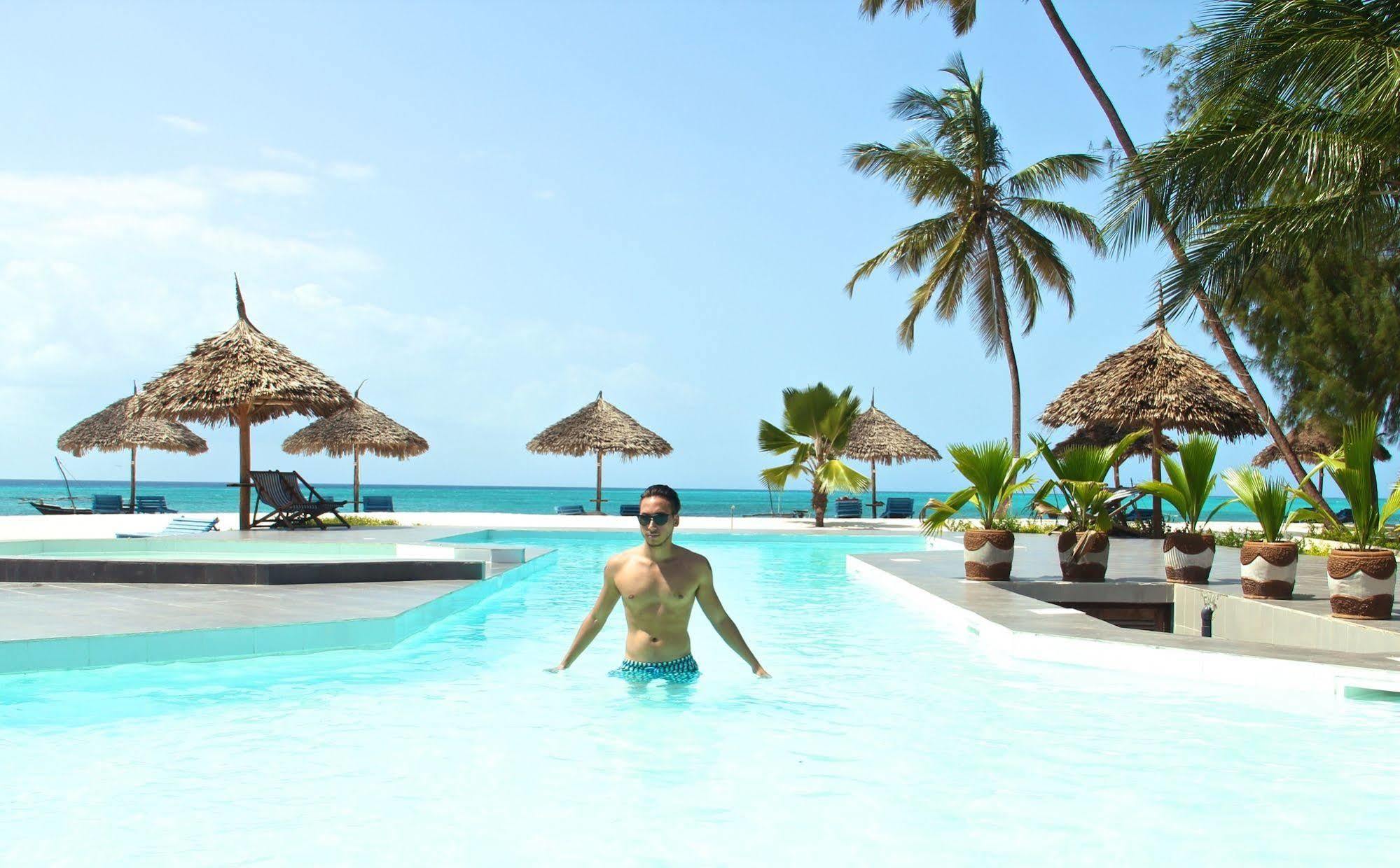 Smiles Hotel