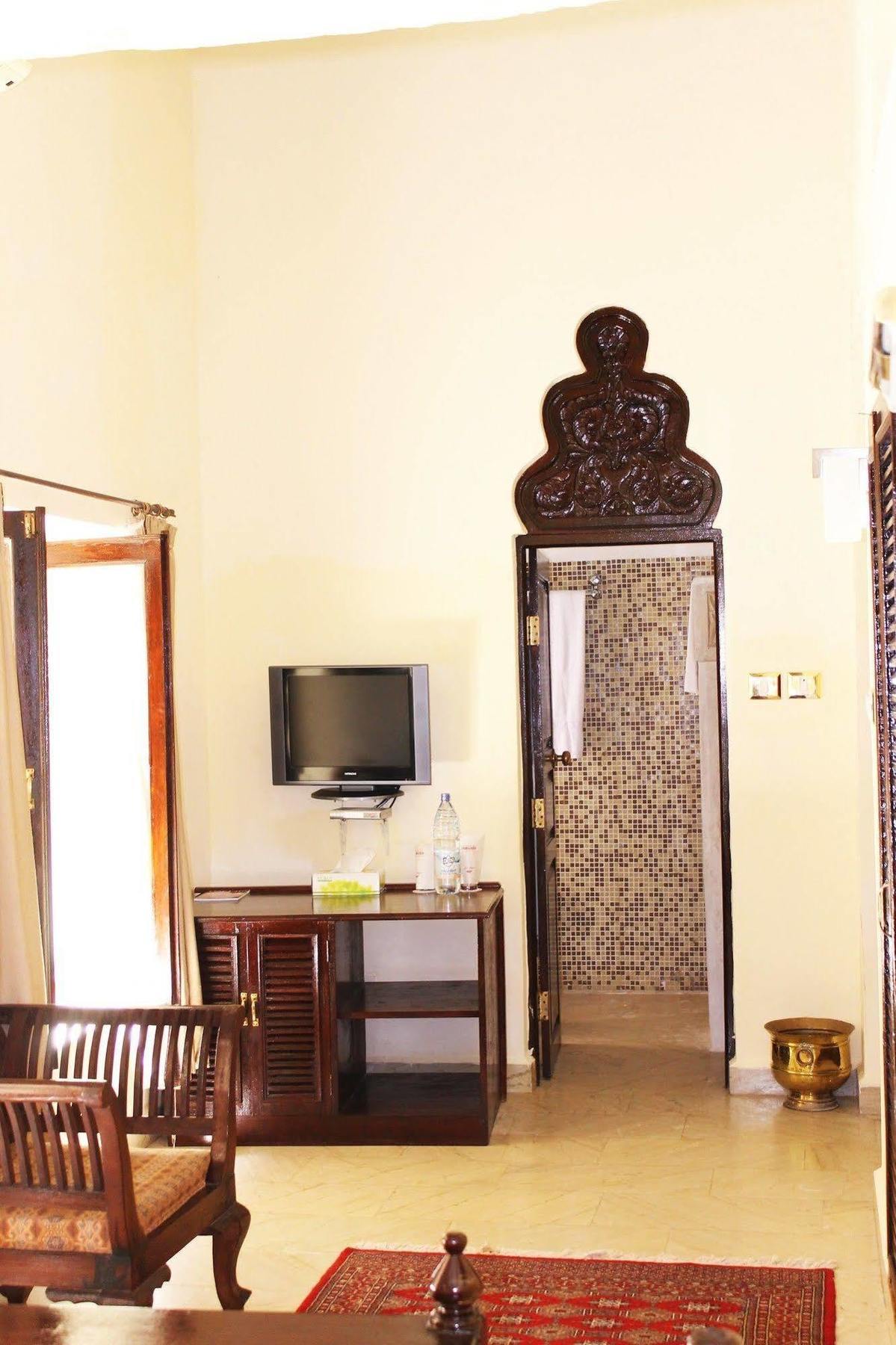 Al Johari & Hotel 3*