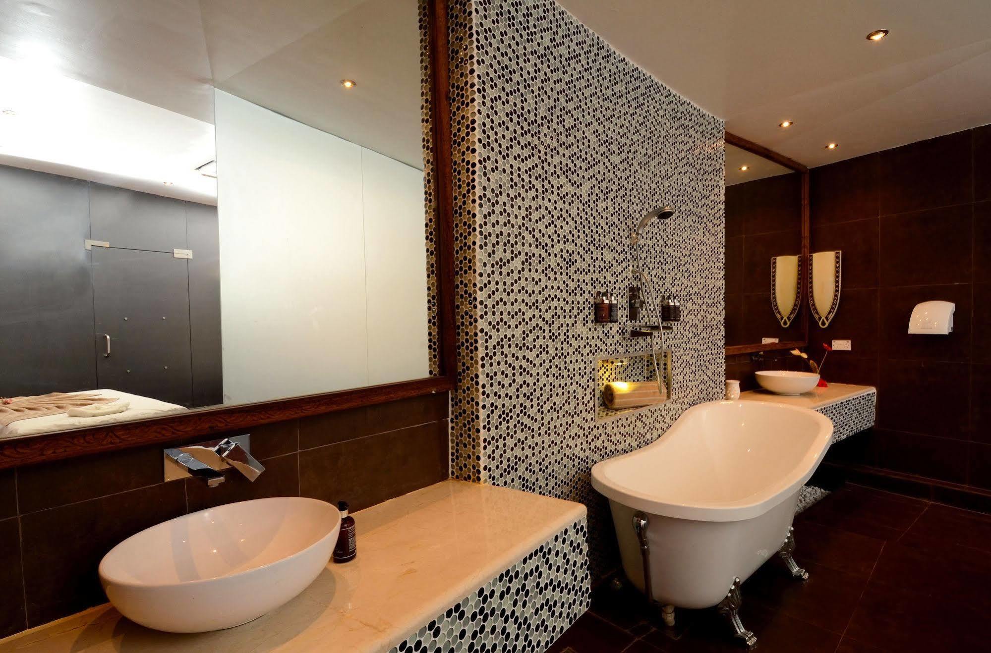 Ocean Paradise & Spa Resort 4*