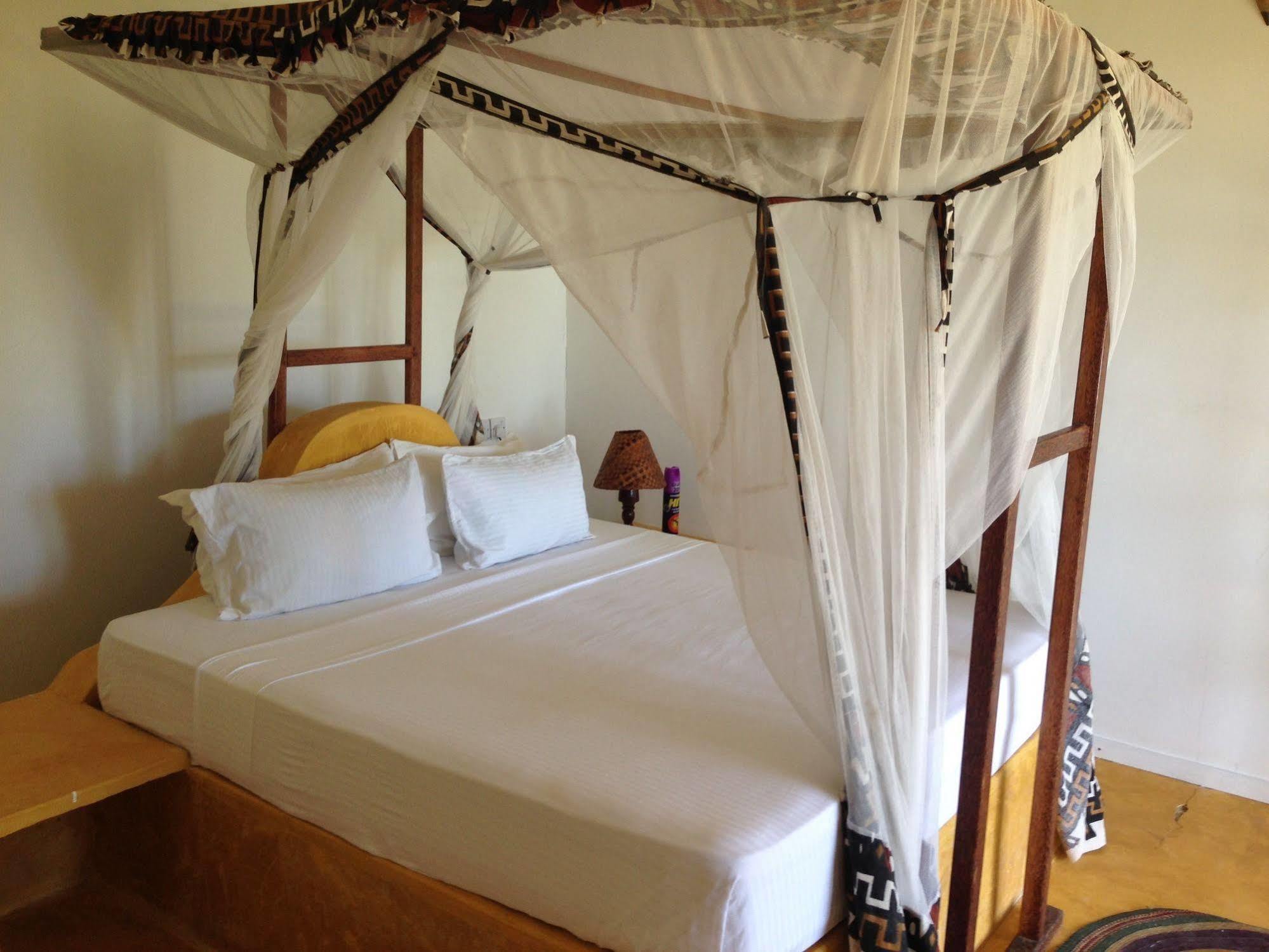 The Cove 3*