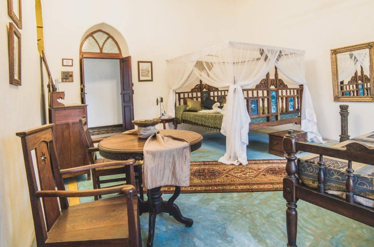 Coffee House Hotel 3*