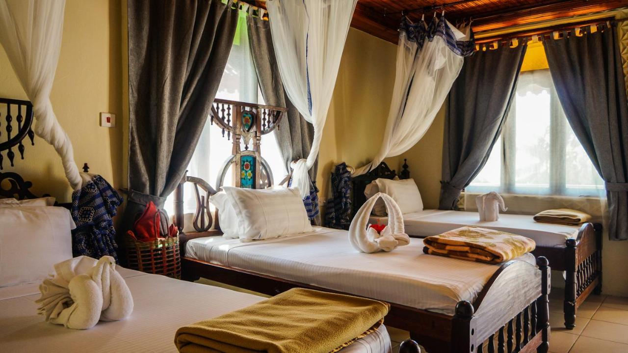 Smiles Hotel