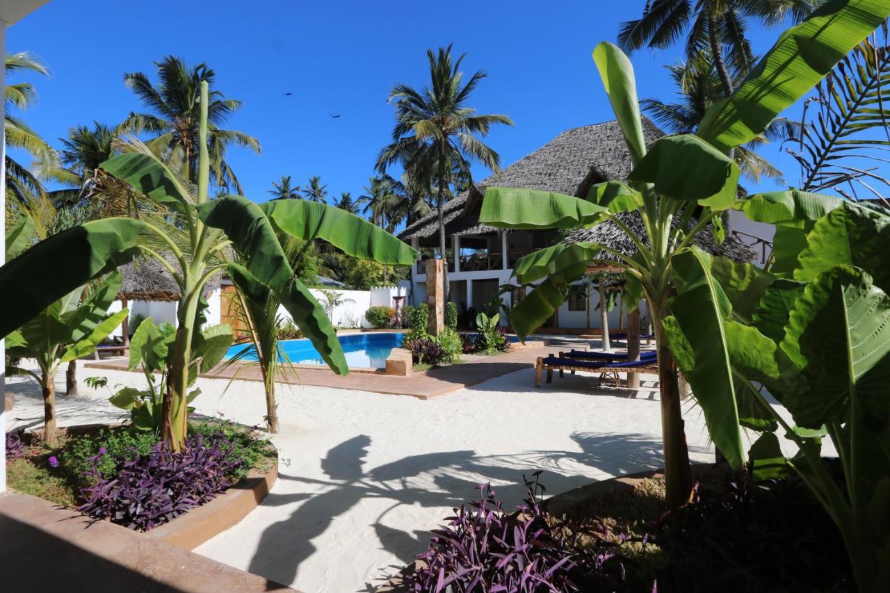 Bed & Breakfast Kiganja 3*