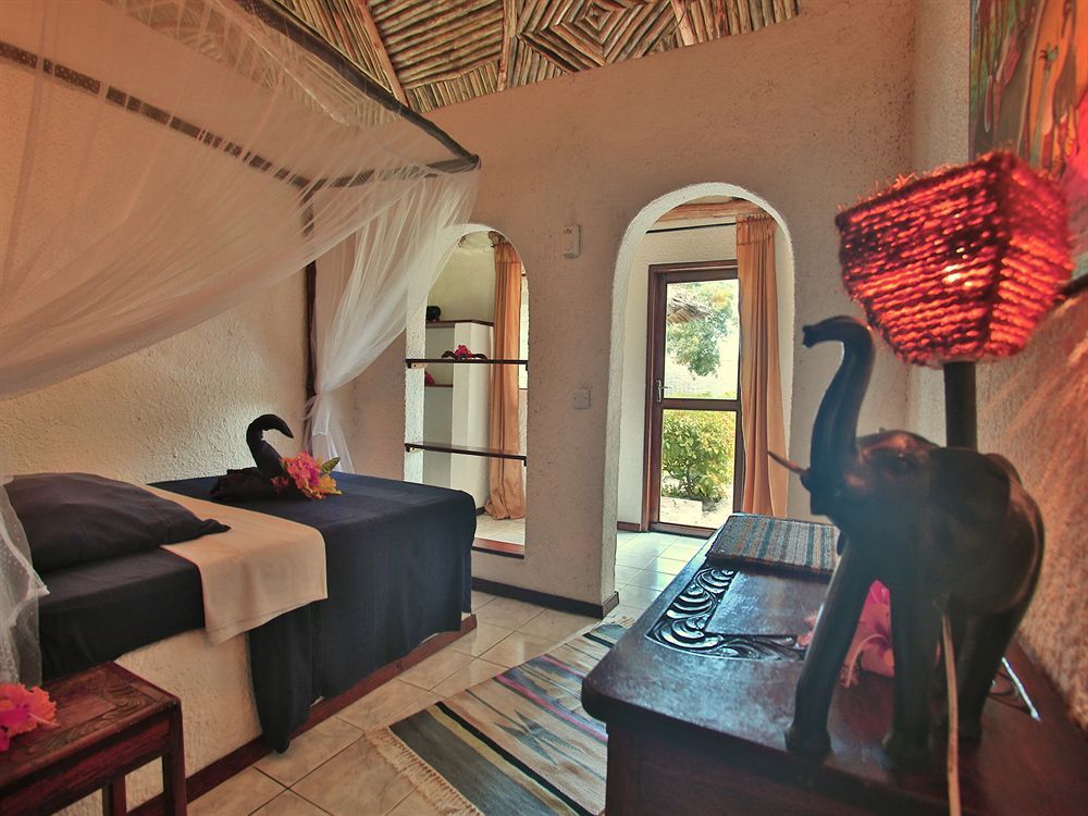 Hotel Chuini By Newmark 3*